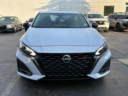 2023 Nissan Altima SR FWD
