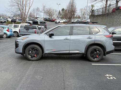 2025 Nissan Rogue Rock Creek