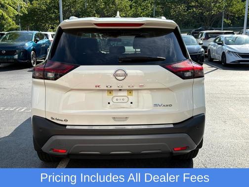 Pearl White Tricoat 2023 Nissan Rogue SV