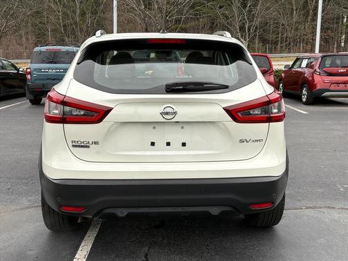 2020 Nissan Rogue Sport SV