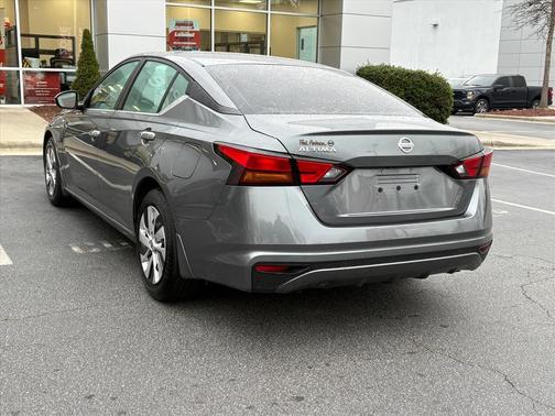 2021 Nissan Altima S FWD