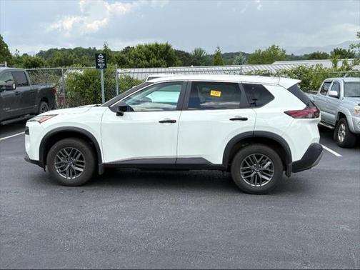 2022 Nissan Rogue S