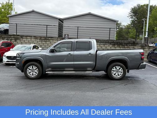 Gun Metallic 2024 Nissan Frontier SV