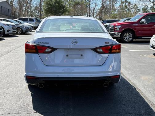2024 Nissan Altima SR FWD