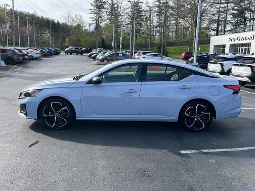 2024 Nissan Altima SR FWD