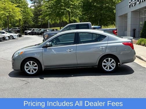 Magnetic Gray 2014 Nissan Versa 1.6 SL