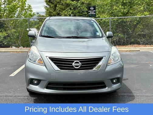 Magnetic Gray 2014 Nissan Versa 1.6 SL