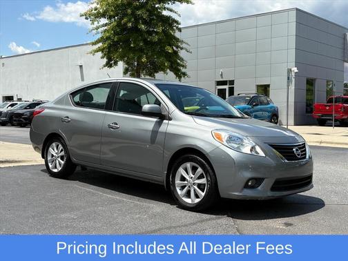 Magnetic Gray 2014 Nissan Versa 1.6 SL
