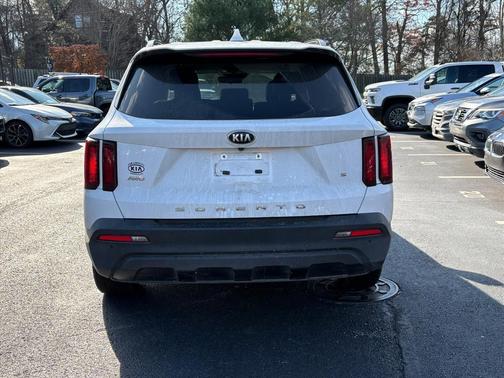 2021 Kia Sorento S