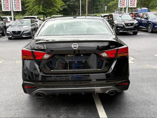 2020 Nissan Altima SR FWD