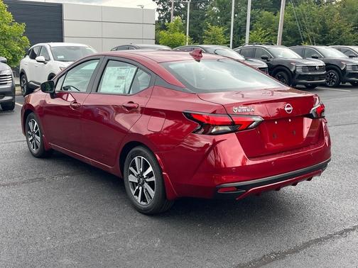 2025 Nissan Versa 1.6 SV