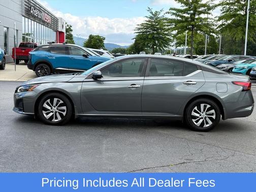Gun Metallic 2023 Nissan Altima S FWD