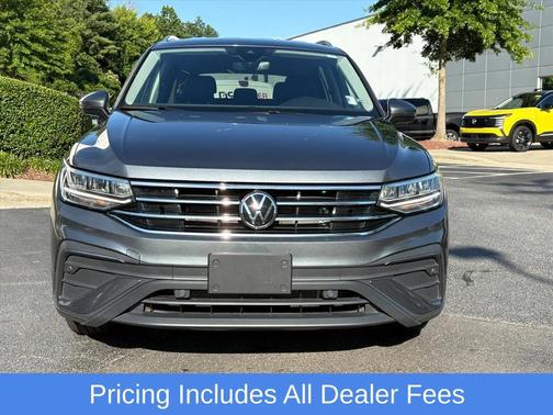 Deep Black Pearl 2024 Volkswagen Tiguan 2.0T SE 4MOTION