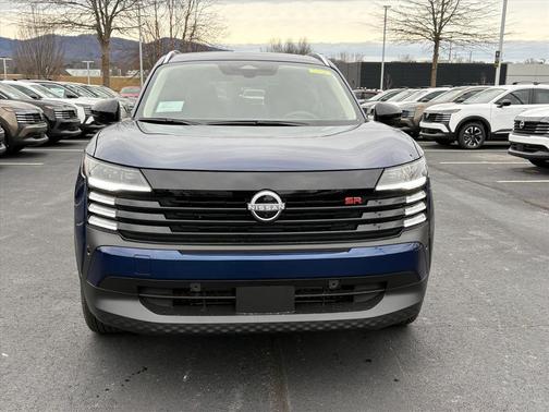 Deep Blue Pearl 2026 Nissan Kicks SR