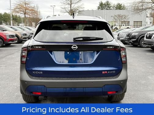 Deep Blue Pearl 2026 Nissan Kicks SR