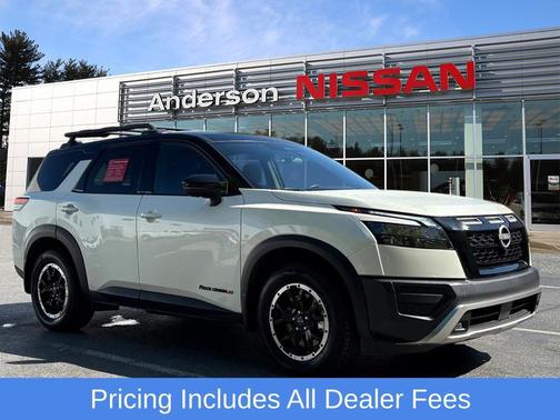 Pearl White Tricoat/Super Black 2024 Nissan Pathfinder Rock Creek 4WD