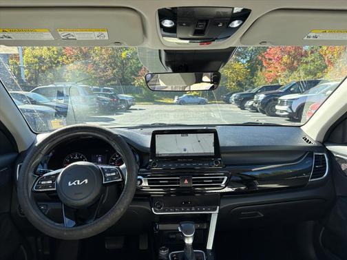 2022 Kia Seltos EX