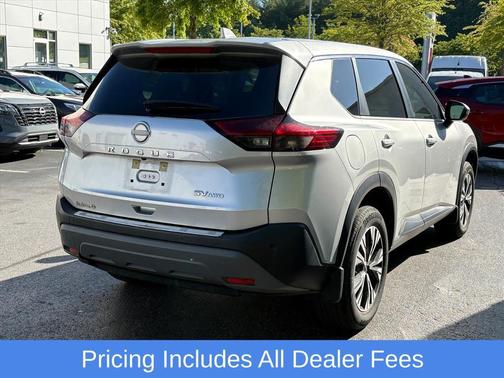 Brilliant Silver Metallic 2023 Nissan Rogue SV