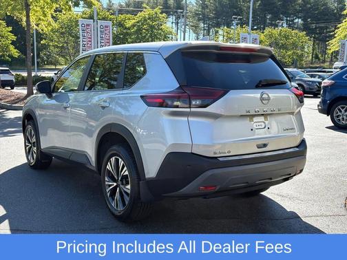Brilliant Silver Metallic 2023 Nissan Rogue SV