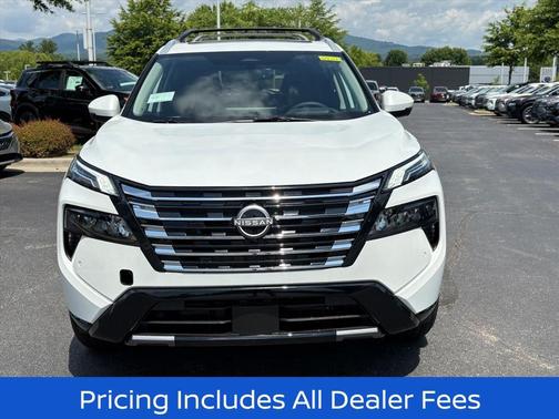 Everest White Pearl Tricoat 2026 Nissan Rogue Platinum