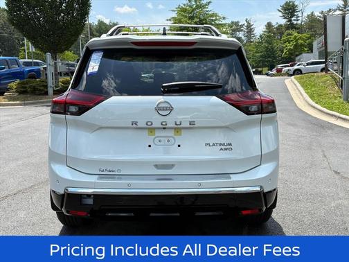 Everest White Pearl Tricoat 2026 Nissan Rogue Platinum