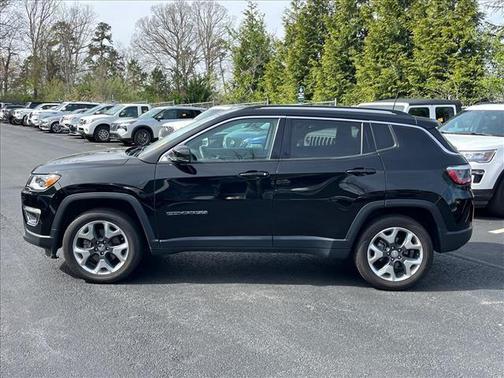 Diamond Black Crystal Pearlcoat 2018 Jeep Compass Limited