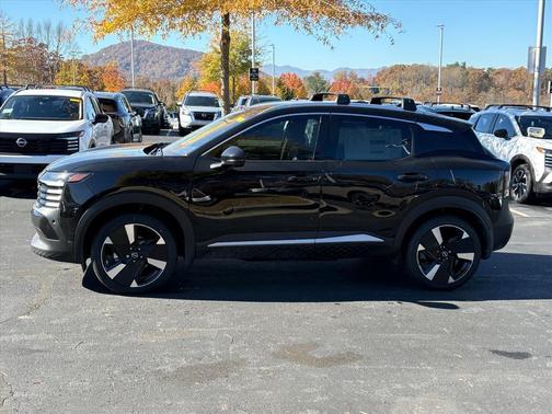Super Black 2026 Nissan Kicks SR
