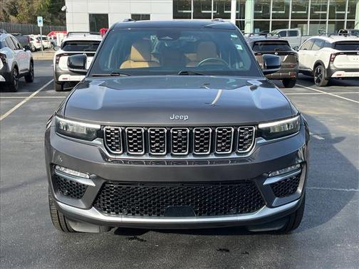 2022 Jeep Grand Cherokee Summit