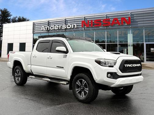 2017 Toyota Tacoma TRD Sport
