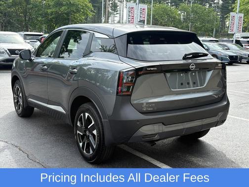 Gun Metallic 2025 Nissan Kicks SV