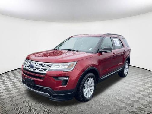 RUBY RED METALLIC TINTED CC 2019 Ford Explorer XLT