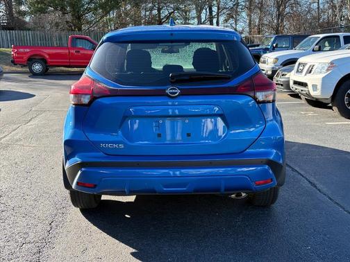 2023 Nissan Kicks S