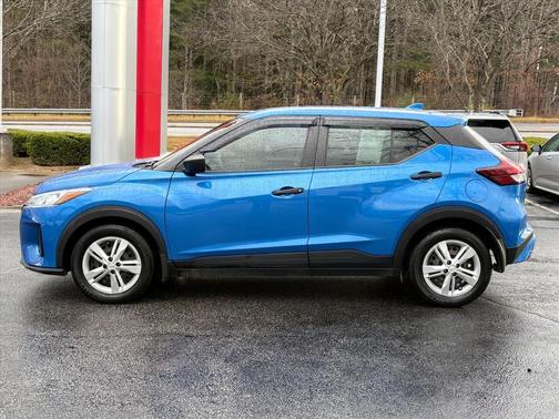 2023 Nissan Kicks S
