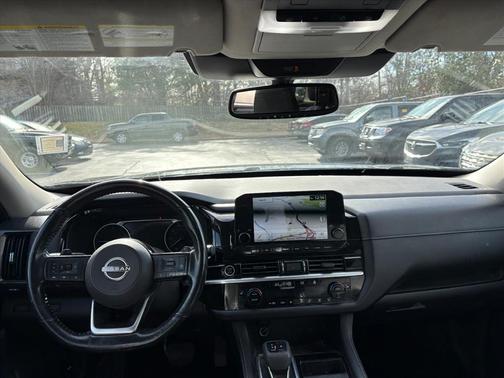 2022 Nissan Pathfinder SL 4WD