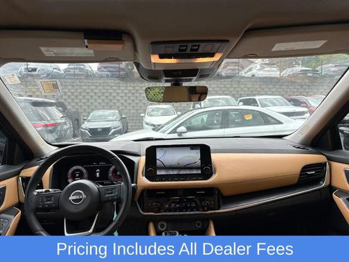 Pearl White Tricoat/Super Black 2023 Nissan Rogue Platinum