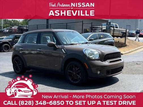 2012 MINI Cooper S Countryman Base