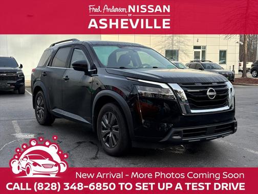 2022 Nissan Pathfinder SV 4WD