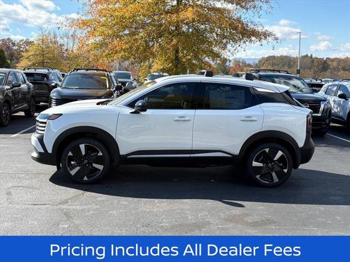 Aspen White Tricoat 2026 Nissan Kicks SR