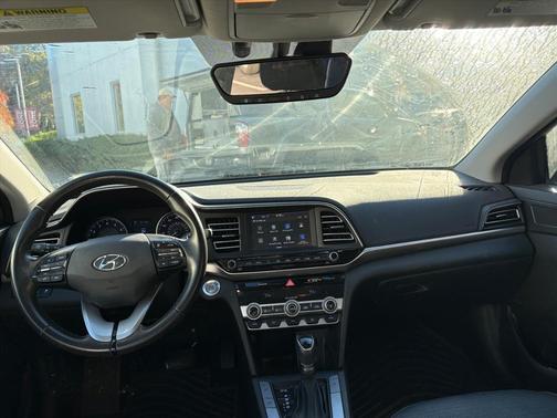 2019 Hyundai ELANTRA Limited