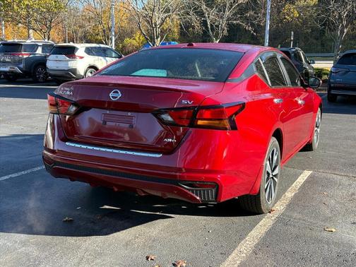 2022 Nissan Altima 2.5 SV