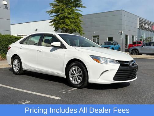 Super White 2017 Toyota Camry LE