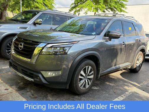 Gun Metallic 2024 Nissan Pathfinder SL 4WD