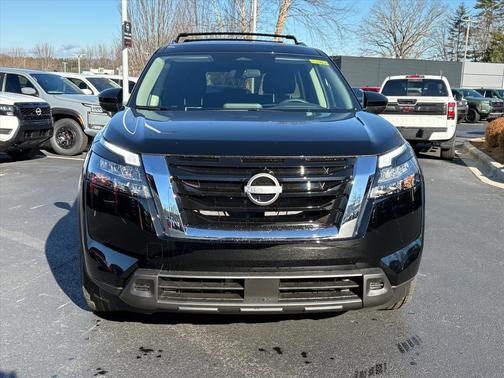 2025 Nissan Pathfinder SV 4WD