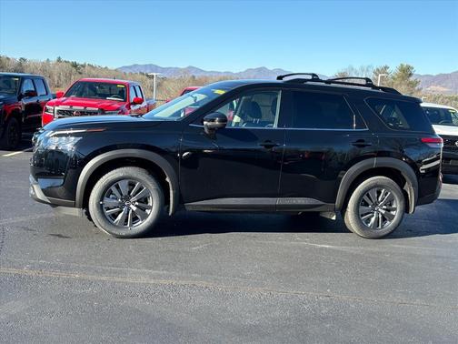 2025 Nissan Pathfinder SV 4WD