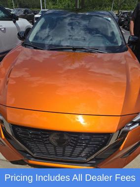 Monarch Orange Metallic/Super Black 2022 Nissan Sentra SR