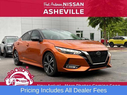 Monarch Orange Metallic/Super Black 2022 Nissan Sentra SR