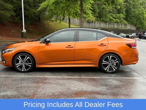 Monarch Orange Metallic/Super Black 2022 Nissan Sentra SR