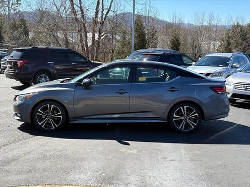 2022 Nissan Sentra SR