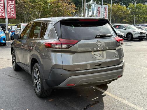 2022 Nissan Rogue SV