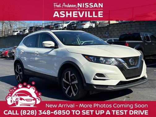 2022 Nissan Rogue Sport SL